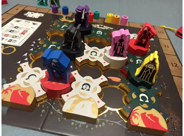 Scales of Fate Deluxe Brettspill 