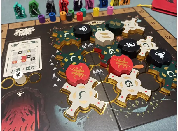 Scales of Fate Deluxe Brettspill 