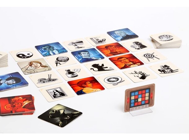 Codenames Pictures Kortspel - ENGELSK 