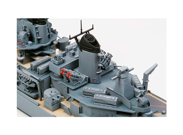 US Navy Battleship New Jersey BB-62 Tamiya 1:700 Byggesett 