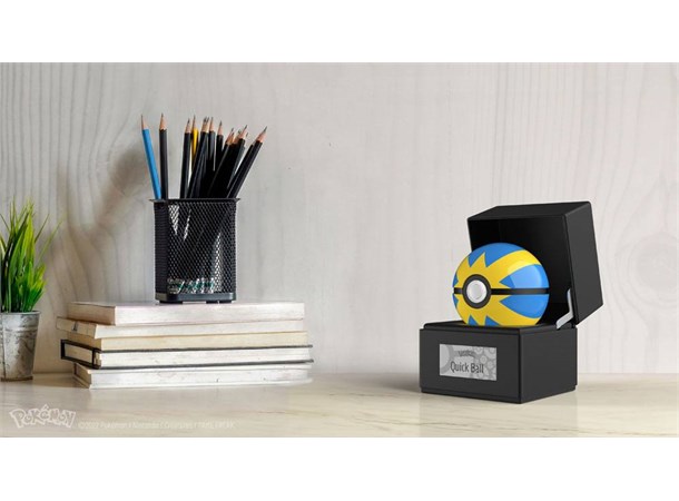 Pokemon Quick Ball Replica 1:1 Skala
