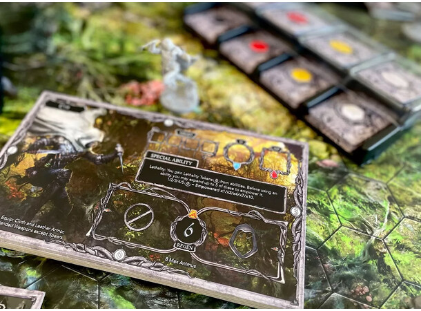 Oathsworn Into the Deepwood Brädspel Core Game 