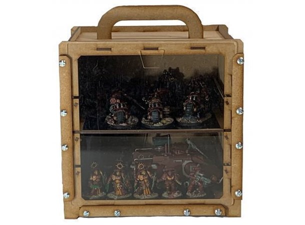 Figurkasse med metallhyller - Small Airas Box - 25x25x20 cm