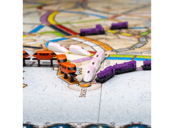 Extraordinary Engines Train Set 