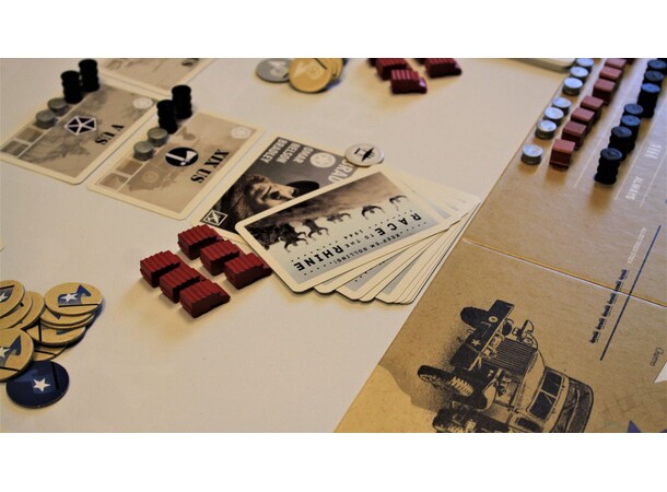 Keep em Rolling 1944 Brettspill Race to the Rhine 